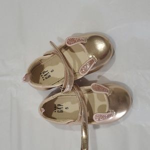 babyGAP Girls Gold Bunny Shoes - Size 5